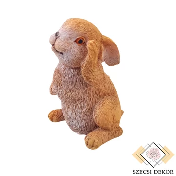 Kicsi ülő nyúl figura álló - Barna alló