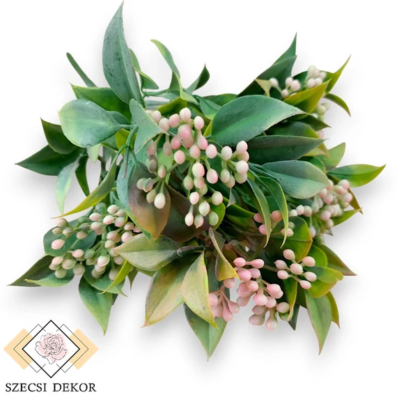 Mű zöld bimbós ruscus csokor 5 szál 30 cm - rózsaszín szemből